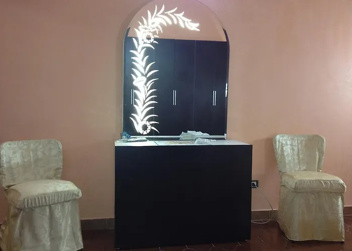 Via Leuca לינה וארוחת בוקר לצ'ה